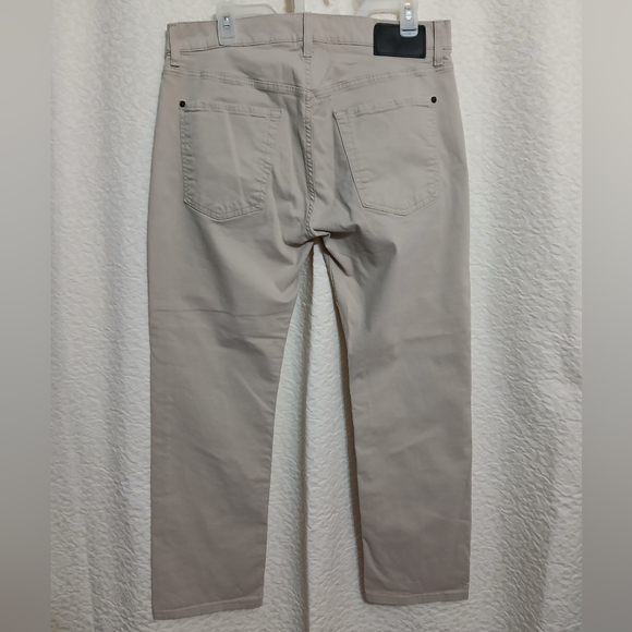 7 For All Mankind Men's Slim Fit Tan Jeans - Picture 4 of 9